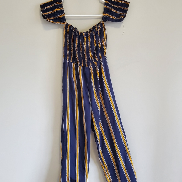 Jumpsuit - Picture 2 of 5